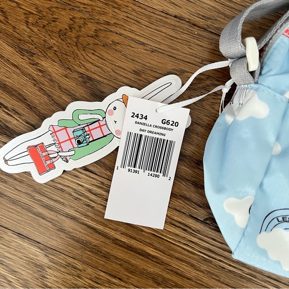 NWT Fifi Lapin LeSportsac crossbody - Picture 3 of 8